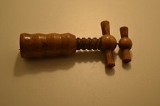 ANCIEN TIRE-BOUCHON FORME